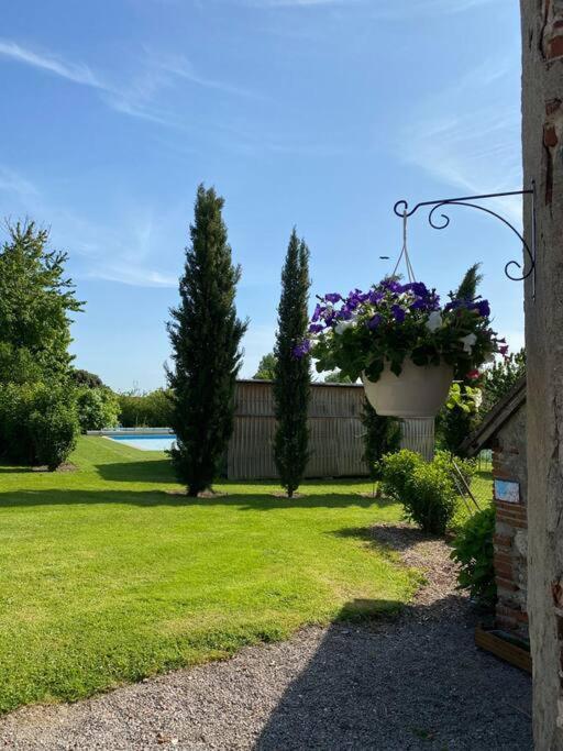 Gite De L'Ebaupin Louchy-Montfand Buitenkant foto